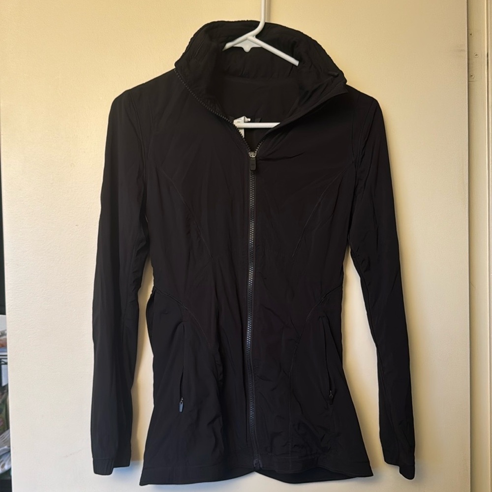 Lululemon stopover jacket